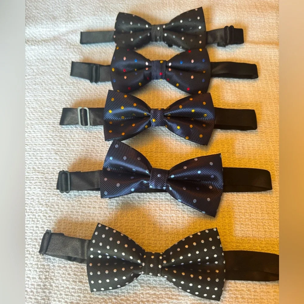 Boys Adjustable Hook Latch Bow Ties  Polka Dot  Set Of 5 Brand New